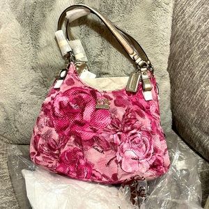 Brand new with tag Hot Pink Coach Shoulder bag